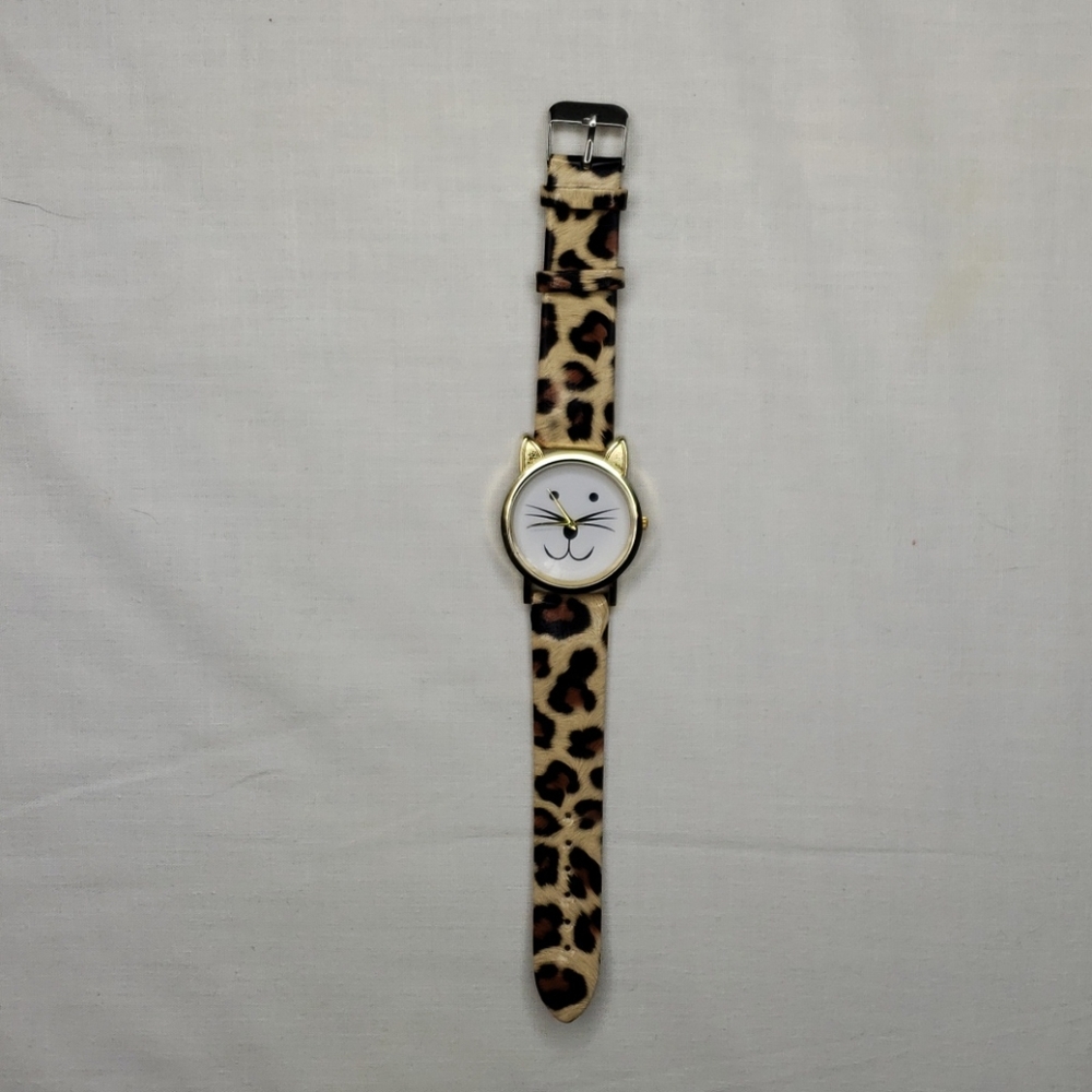 NWOT Cat Face Watch